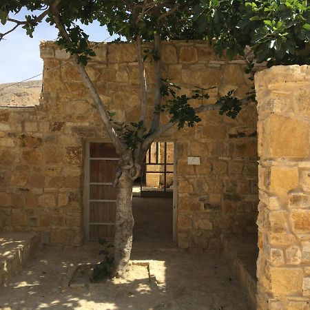 Wadi Dana Lodge - نزل وادي ضانا Exterior photo