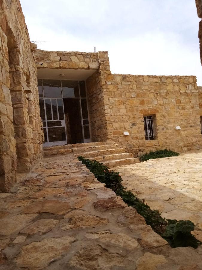 Wadi Dana Lodge - نزل وادي ضانا Exterior photo