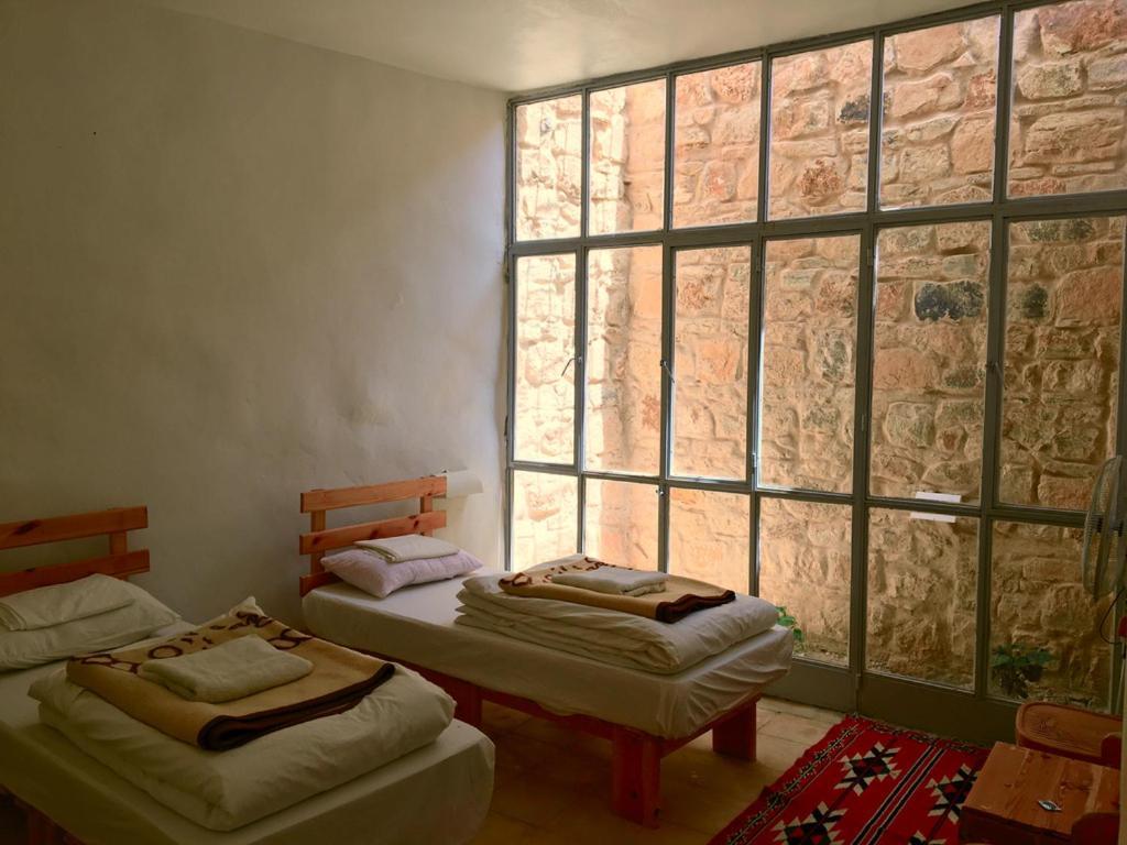 Wadi Dana Lodge - نزل وادي ضانا Exterior photo